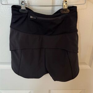 Lulu shorts high rise 2.5in